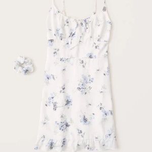Abercrombie tie front floral mini dress